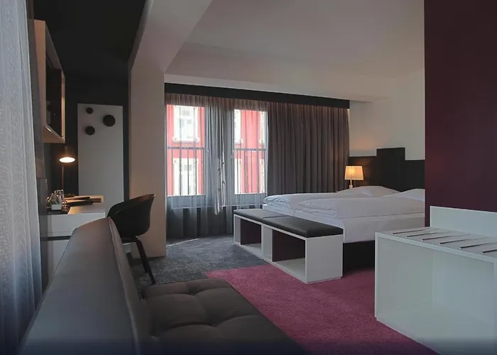 Отель Bliss 4*