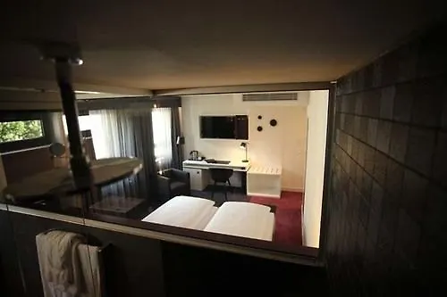Bliss 4*